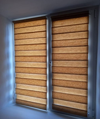 Установка рулонных штор