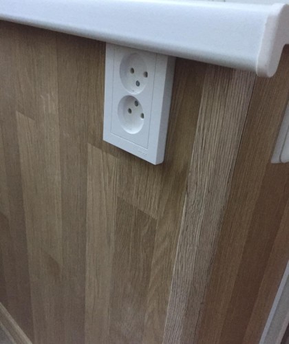 Остекление балкона теплыми конструкциями, отделка