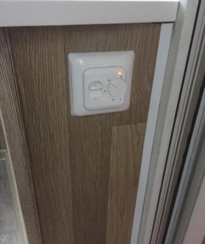 Остекление балкона теплыми конструкциями, отделка