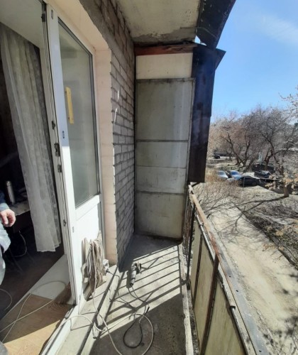 Установка балкона (раздвижная конструкция), обшивка вагонкой