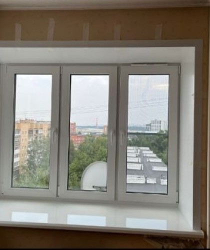 Остекление эркерного окна