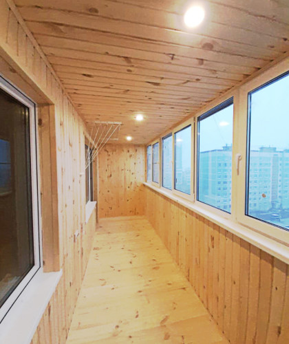 Остекление лоджии 5 метров, утепление, отделка, освещение