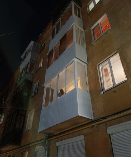 Холодное остекление и отделка балкона