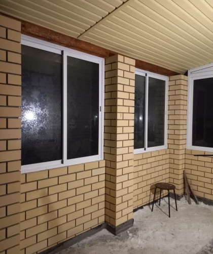 Остекление веранды в Горном щите, входная группа