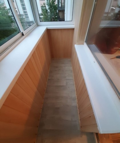 Легкий алюминиевый балкон. Раздвижная конструкция