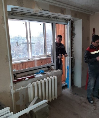 Установка пластиковых окон, технология зимнего монтажа