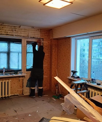 Установка балконного блока и окна в квартире