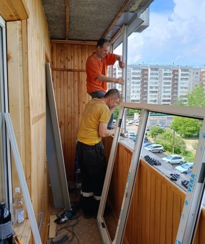 Установка окон Veka и отделка лоджии