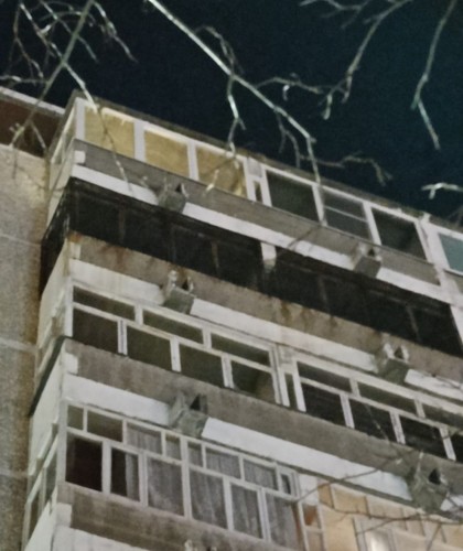 Остекление лоджии на последнем этаже