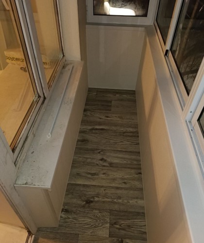 Холодное остекление и отделка балкона