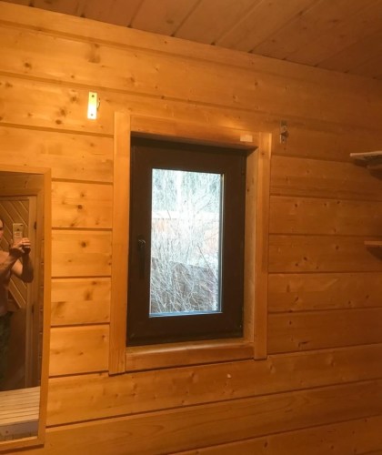 Окна с отделкой для дачного дома