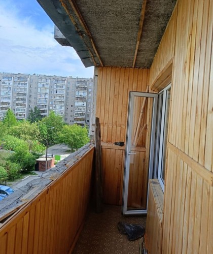 Установка окон Veka и отделка лоджии