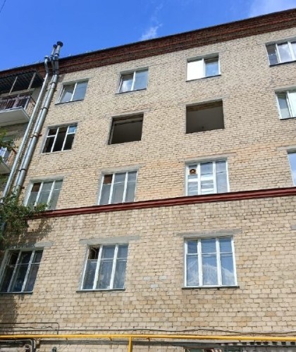 Установка трех окон в кирпичном доме