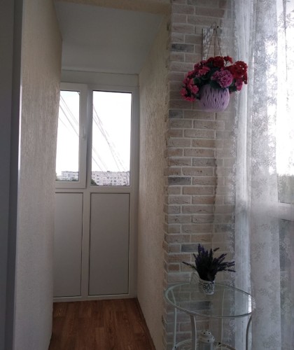 Остекление и благоустройство балкона