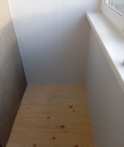 Остекление балкона ПВХ конструкциями