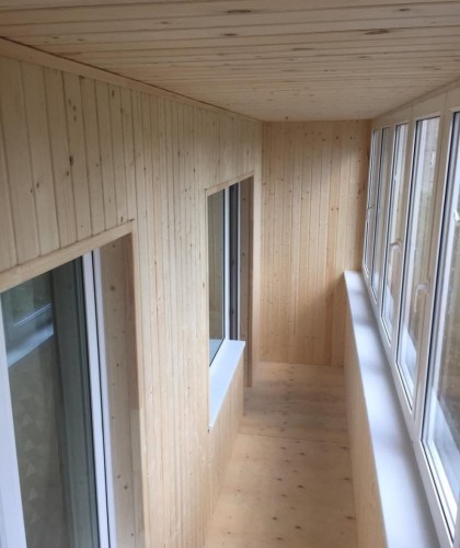 Теплая лоджия с отделкой из профиля Veka 70