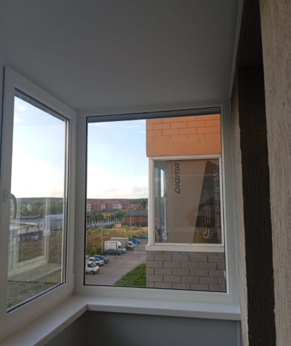 Остекление балкона ПВХ конструкциями