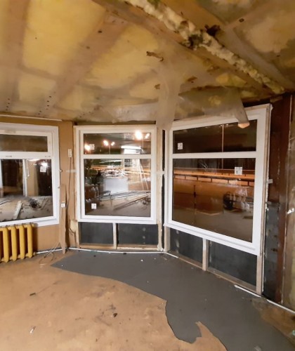 Остекление радиусными (панорамными конструкциями) после аварии с Порше Каен