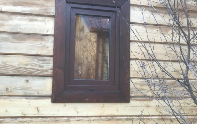 Окна с отделкой для дачного дома 1