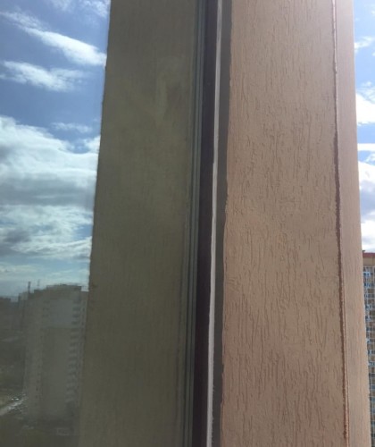 Остекление Г-образного балкона с ламинацией профиля