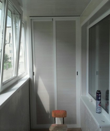 Теплая лоджия с цветными панелями ПВХ