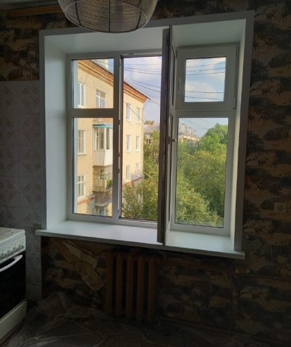 Установка трех окон в кирпичном доме