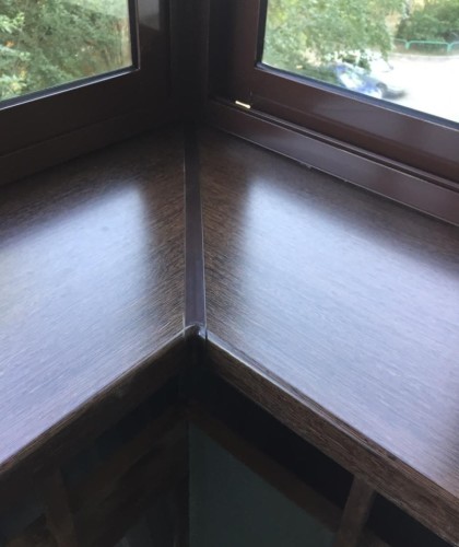 Алюминиевый балкон с подоконниками и отделкой