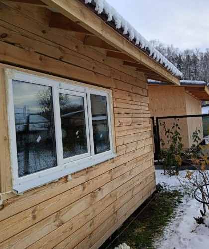 Установка окон в садовом домике