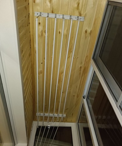 Французский балкон с крышей