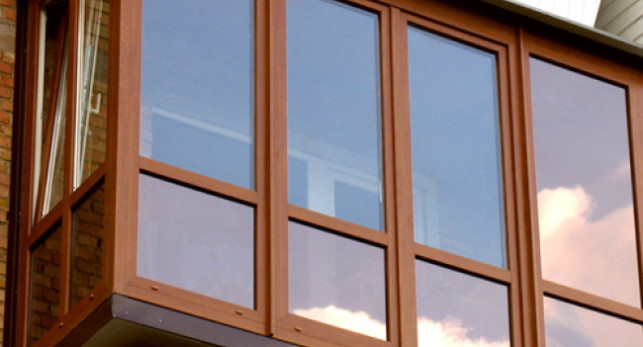 Французский балкон  <br> Балкон в пол, с крышей