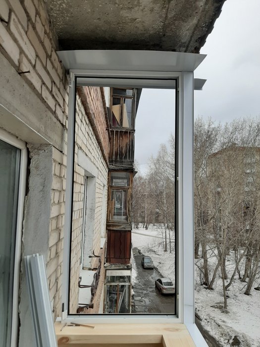 Обшивка балкона